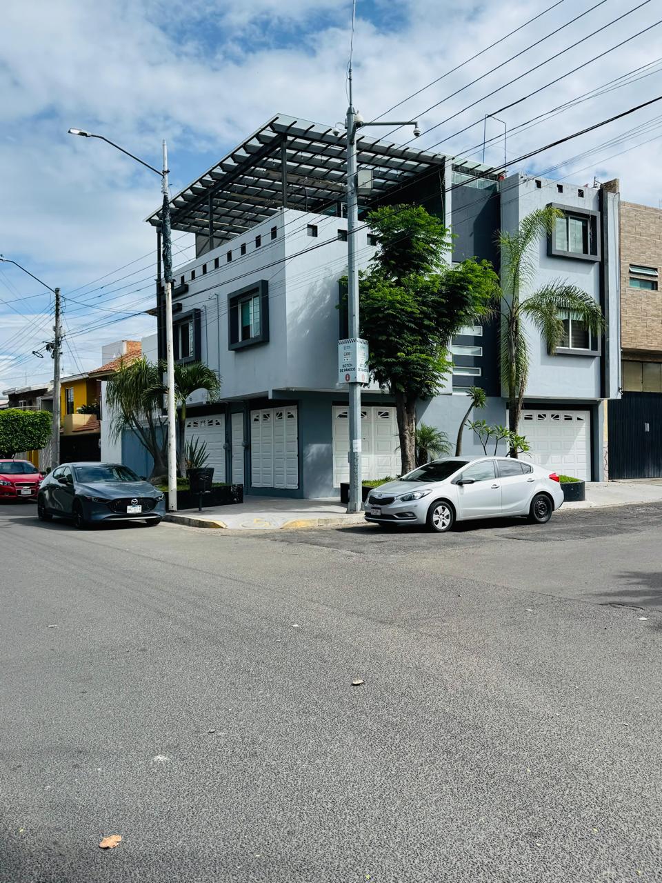 Casa en venta - Oblatos, Guadalajara